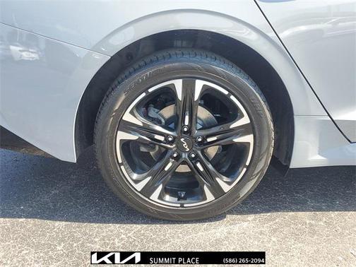 2023 Kia K5 GT-Line