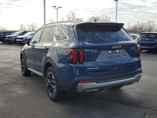 2025 Kia Sorento S