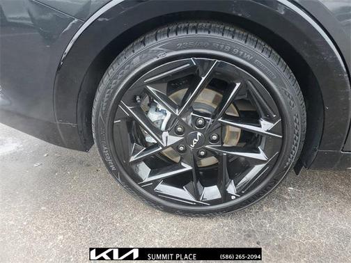 2025 Kia K4 GT-Line Turbo