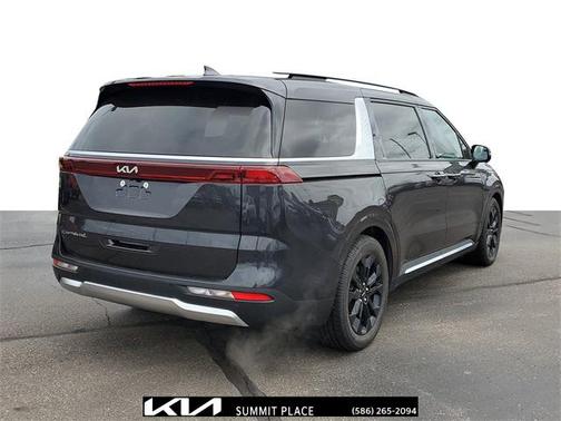 2022 Kia Carnival SX