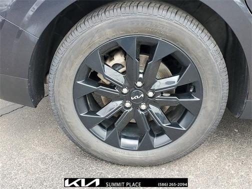2022 Kia Carnival SX