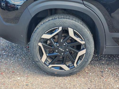 Fusion Black 2024 Kia Seltos SX Turbo