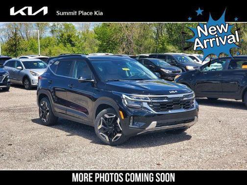 Fusion Black 2024 Kia Seltos SX Turbo