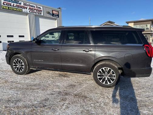 2025 Ford Expedition PLATINUM