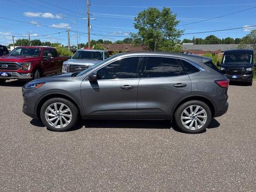 2022 Ford Escape TITANIUM