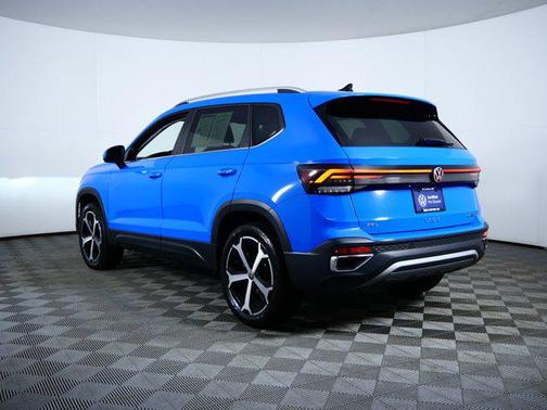 Cornflower Blue 2025 Volkswagen Taos 1.5T SEL