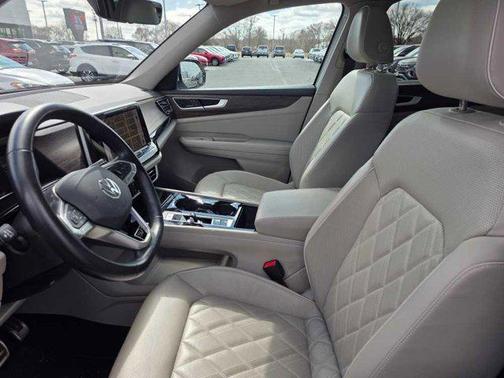 2024 Volkswagen Atlas 2.0T SEL Premium R-Line 4MOTION