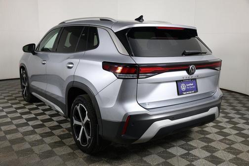 2025 Volkswagen Tiguan 2.0T SE 4MOTION