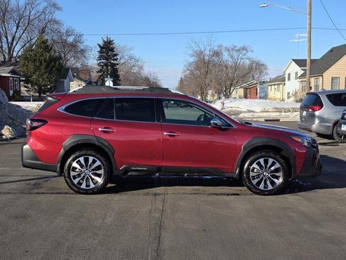 2025 Subaru Outback Touring XT
