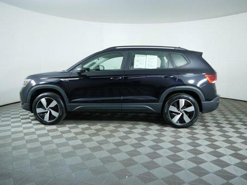 Deep Black Pearl 2024 Volkswagen Taos 1.5T S