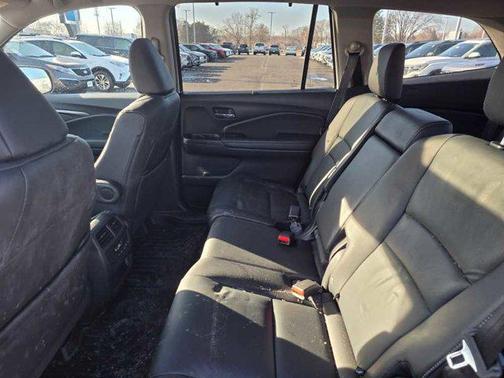 2022 Honda Pilot AWD Special Edition