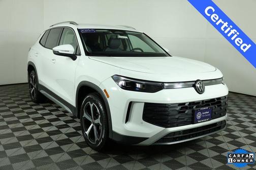 2025 Volkswagen Tiguan 2.0T SE 4MOTION