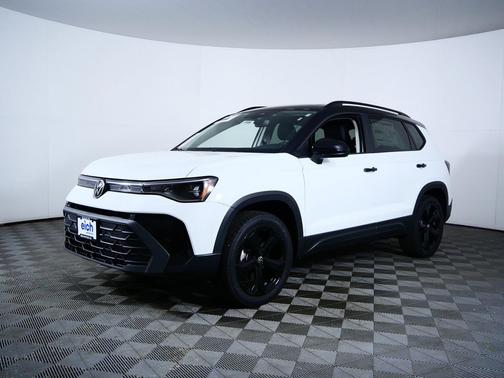 Pure White w/Deep Black Roof 2026 Volkswagen Taos SE Black
