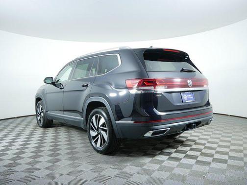 Deep Black Pearl 2025 Volkswagen Atlas 2.0T SEL