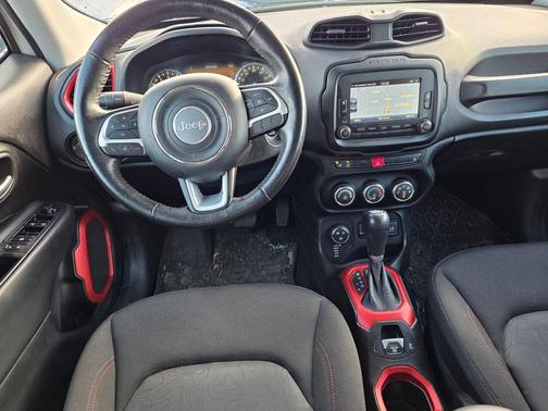 2017 Jeep Renegade Trailhawk