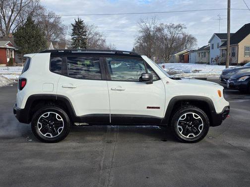 2017 Jeep Renegade Trailhawk