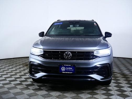 Platinum Gray Metallic 2024 Volkswagen Tiguan 2.0T SE R-Line Black 4MOTION
