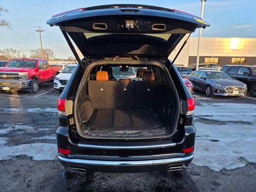 2017 Jeep Grand Cherokee Summit