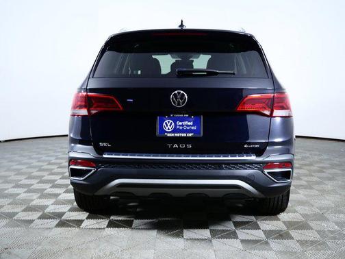 Deep Black Pearl 2023 Volkswagen Taos 1.5T SEL