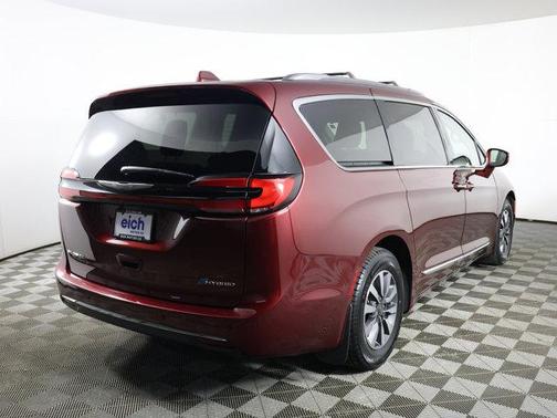 2021 Chrysler Pacifica Hybrid Limited