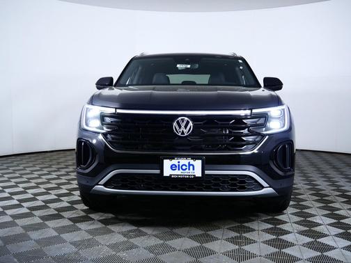 deep black pearl 2026 Volkswagen Atlas Cross Sport 2.0T SE w/Technology 4MOTION