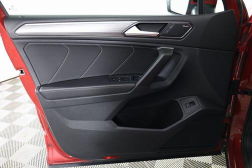 2024 Volkswagen Tiguan 2.0T SEL R-Line 4MOTION