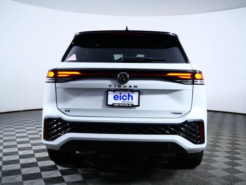Opal White w/Deep Black Roof 2026 Volkswagen Tiguan 2.0T SE R-Line Black 4MOTION
