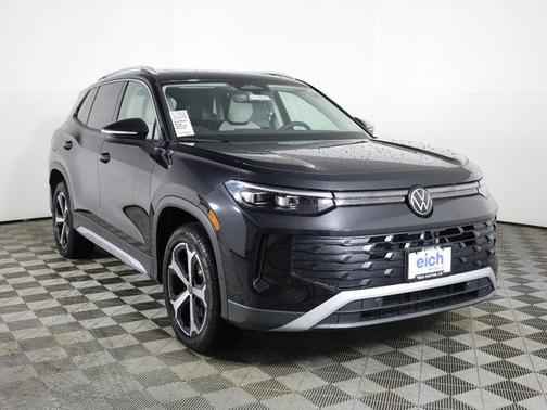 deep black pearl 2026 Volkswagen Tiguan 2.0T SE 4MOTION