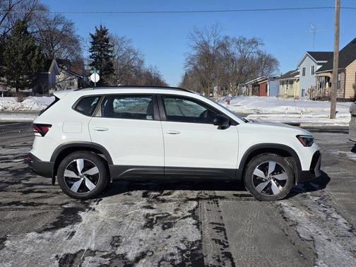 2025 Volkswagen Taos 1.5T S