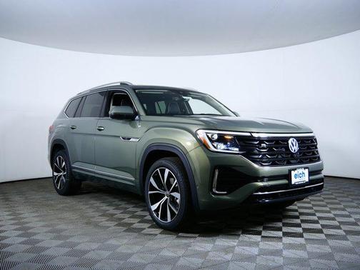 Avocado Green Pearl 2026 Volkswagen Atlas 2.0T SEL Premium R-Line 4MOTION
