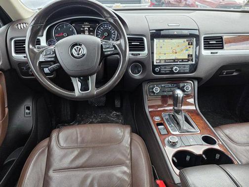 2014 Volkswagen Touareg TDI Lux