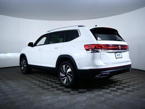 opal white pearl 2026 Volkswagen Atlas 2.0T SEL
