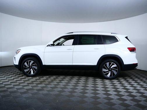 opal white pearl 2026 Volkswagen Atlas 2.0T SEL