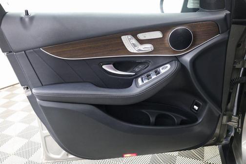 2020 Mercedes-Benz GLC 300 4MATIC