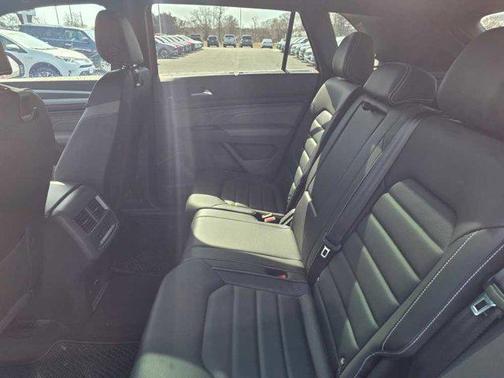 2021 Volkswagen Atlas Cross Sport 3.6L V6 SEL Premium R-Line