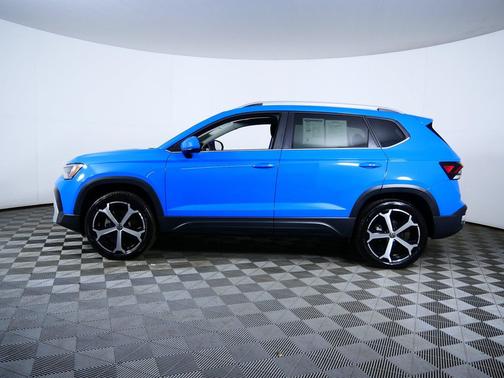 Cornflower Blue 2025 Volkswagen Taos 1.5T SEL