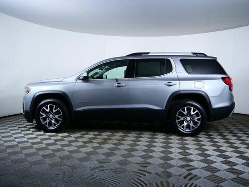 Sterling Metallic 2023 GMC Acadia AWD SLT