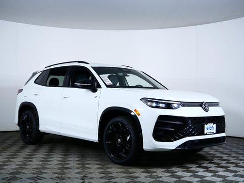 opal white pearl 2026 Volkswagen Tiguan 2.0T SE R-Line Black 4MOTION
