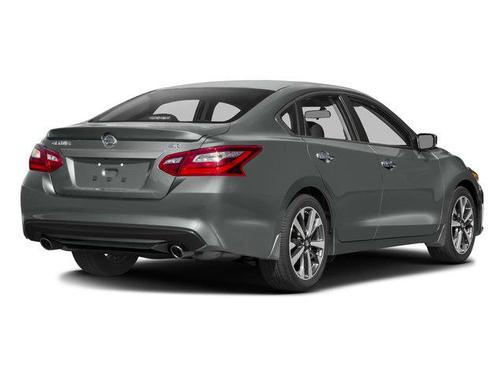 Gun Metallic 2016 Nissan Altima 2.5 SR