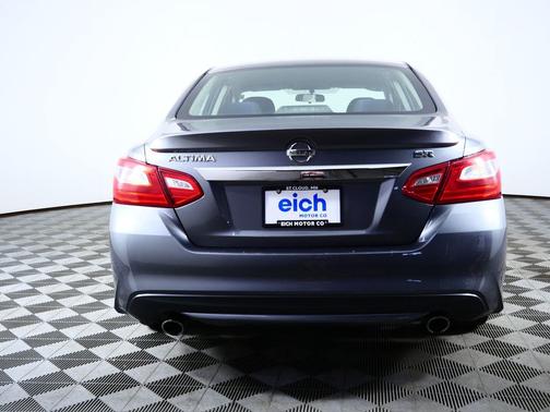 Gun Metallic 2016 Nissan Altima 2.5 SR