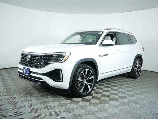 Opal White Pearl 2026 Volkswagen Atlas 2.0T SEL Premium R-Line 4MOTION