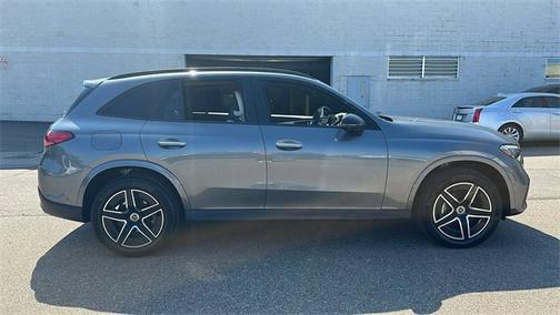 2023 Mercedes-Benz GLC 300 