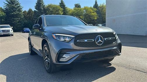 2023 Mercedes-Benz GLC 300 