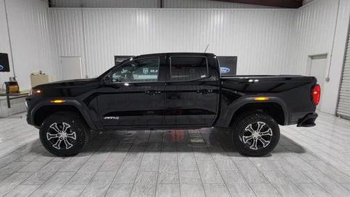 2025 GMC Canyon AT4