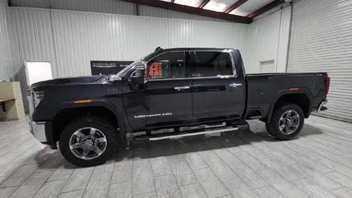 2025 GMC Sierra 2500 SLT