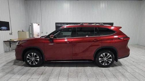 2020 Toyota Highlander Hybrid XLE
