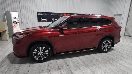 2020 Toyota Highlander Hybrid XLE