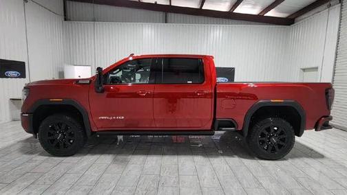 2025 GMC Sierra 2500 AT4