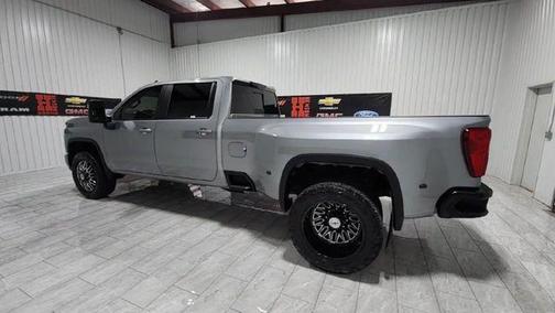 2025 Chevrolet Silverado 3500 LT