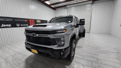 2025 Chevrolet Silverado 3500 LT